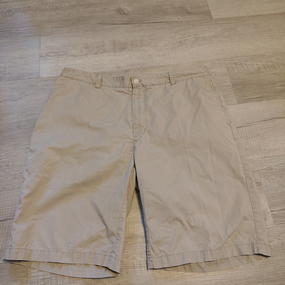 Vineyard Vines Club Short Mens 38 Khaki Tan Cotton Twill Flat Front Preppy Chino